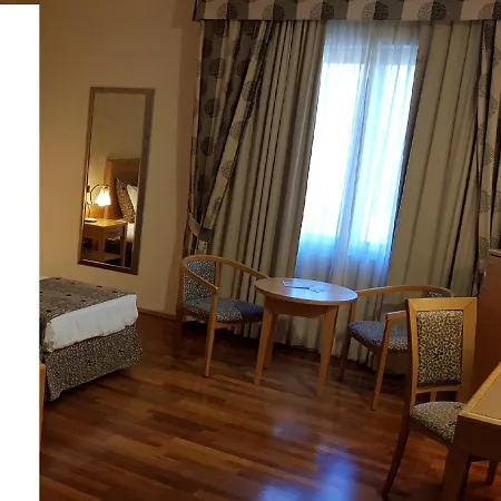 Riviera Hotel 3*