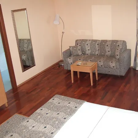 Riviera Hotel 3*