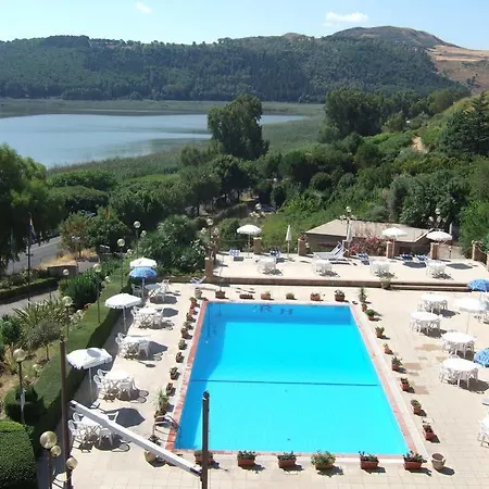 Riviera Szálloda