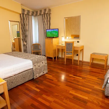 Riviera 3*