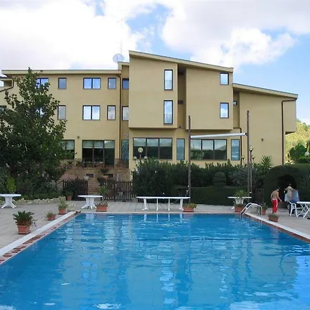 Riviera Hotel 3*
